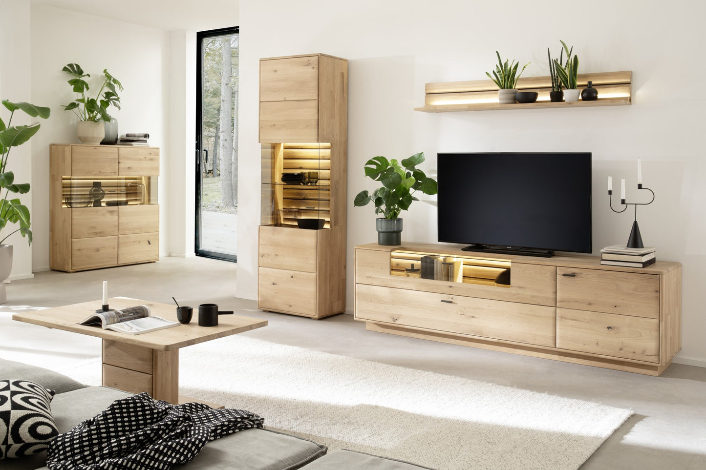 GIRONA Highboard