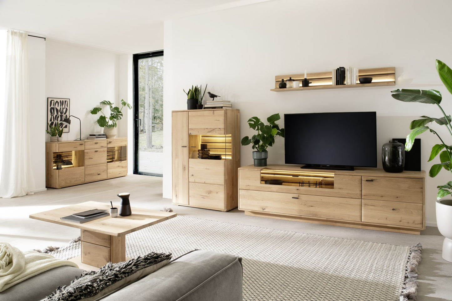 GIRONA Highboard