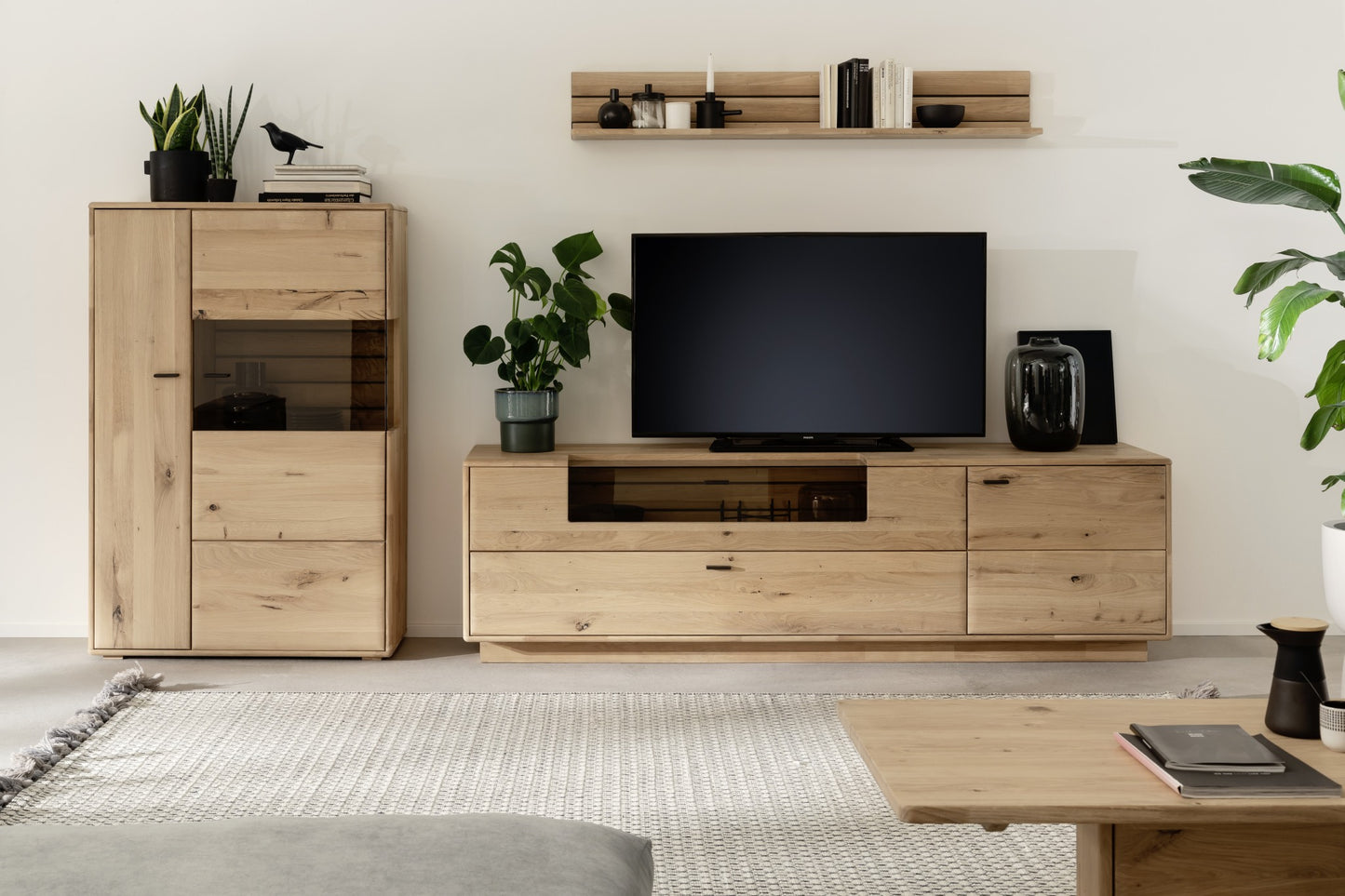 GIRONA Highboard