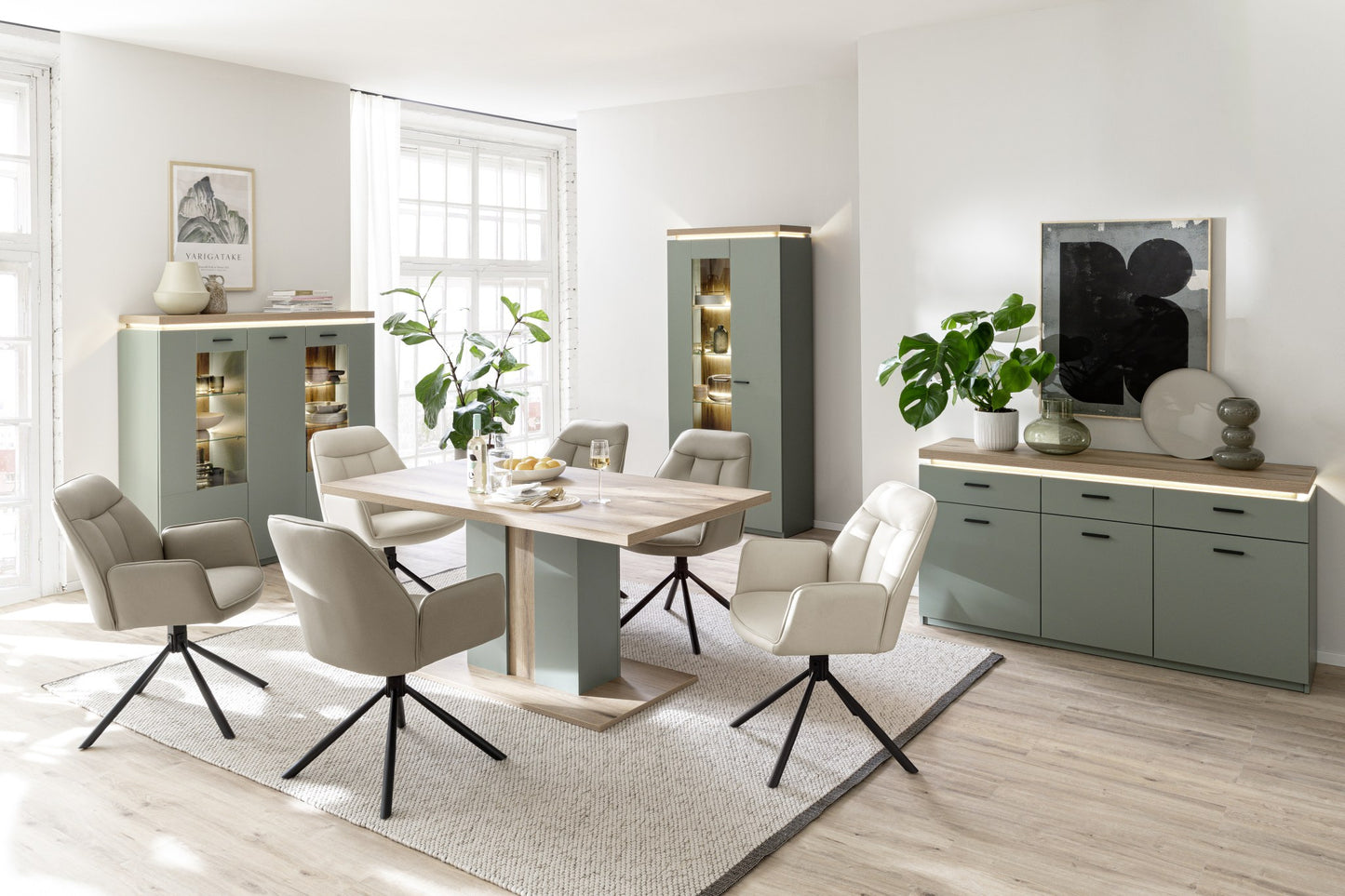 MONIZ Highboard