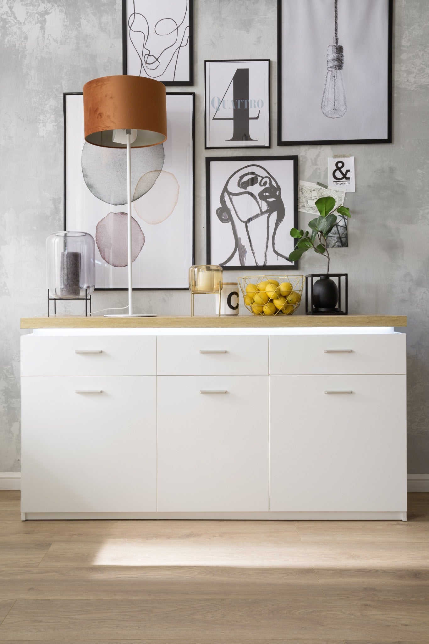 CALI Sideboard